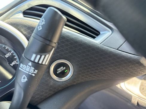 Used 2024 Chevrolet Malibu LT image 17