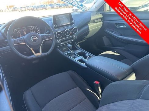Certified 2025 Nissan Sentra SV image 11