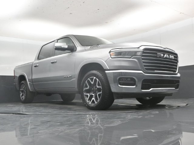 Used 2025 RAM 1500 Laramie AWD/4WD image 54