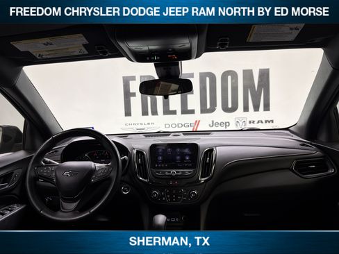 Used 2023 Chevrolet Equinox RS w/ RS Leather Package FWD image 11