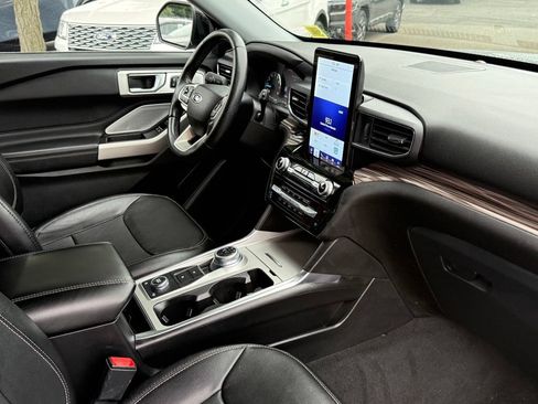 Used 2022 Ford Explorer Limited w/ Limited Technology Package AWD/4WD image 34