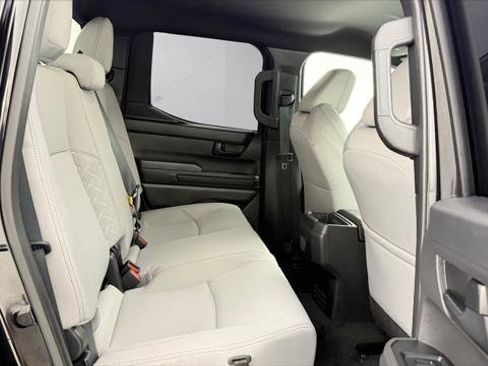 Used 2025 Toyota Tacoma SR5 image 22