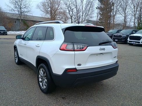 Used 2020 Jeep Cherokee Latitude Plus FWD image 3