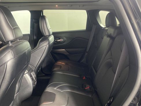Used 2022 Jeep Cherokee Limited AWD/4WD image 24