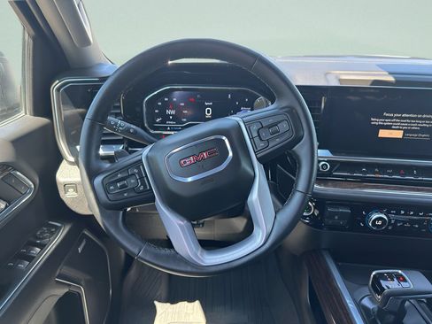Used 2024 GMC Sierra 1500 Elevation w/ Preferred Package AWD/4WD image 19