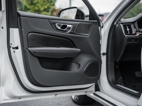 Used 2023 Volvo S60 B5 Plus w/ Climate Package image 34