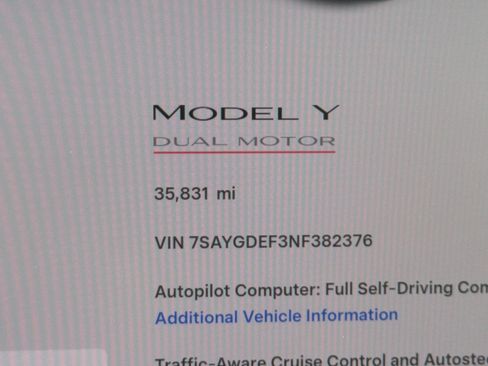 Used 2022 Tesla Model Y Performance AWD/4WD image 24