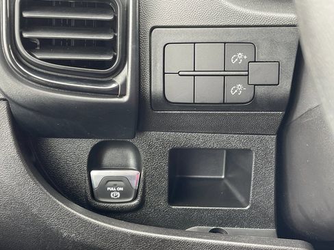 Used 2024 RAM ProMaster 2500 image 31