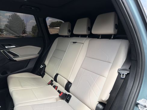 Used 2025 BMW X1 xDrive28i w/ M Sport Package AWD/4WD image 9