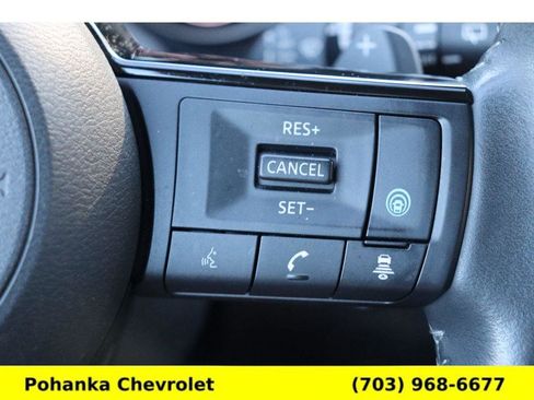 Used 2021 Nissan Rogue SL image 12