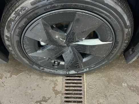 New 2026 Toyota Prius LE image 7