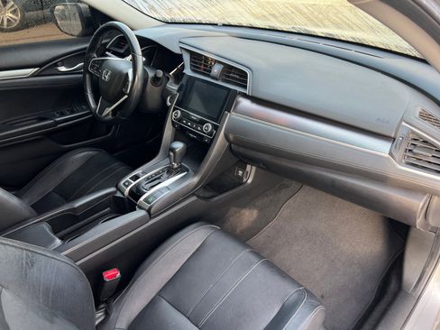 Used 2018 Honda Civic EX-L image 16