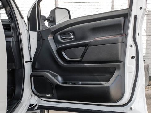 Used 2024 Nissan Titan PRO-4X w/ Pro-4x Convenience Package image 52