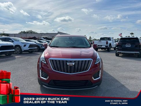 Used 2025 Cadillac XT5 Premium Luxury image 3