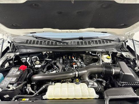 Certified 2025 Ford Expedition Max Platinum w/ Driver's Package AWD/4WD image 33