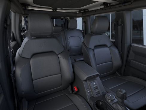 New 2025 Ford Bronco Badlands image 10