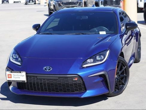 Used 2023 Toyota GR86 Premium w/ ALL Weather Mat Package (TMS) image 4