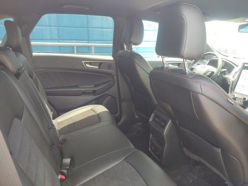 Used 2021 Ford Edge ST-Line image 9