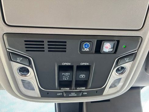 Used 2019 Honda Pilot Elite image 28