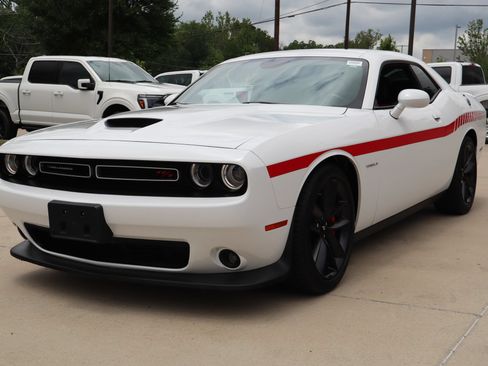 Used 2022 Dodge Challenger R/T w/ Plus Package RWD image 8