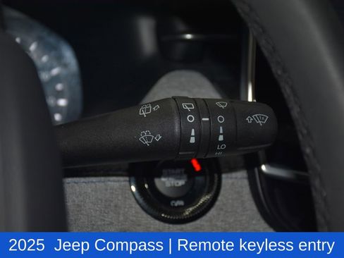 Used 2025 Jeep Compass Latitude w/ Sun & Sound Group AWD/4WD image 12