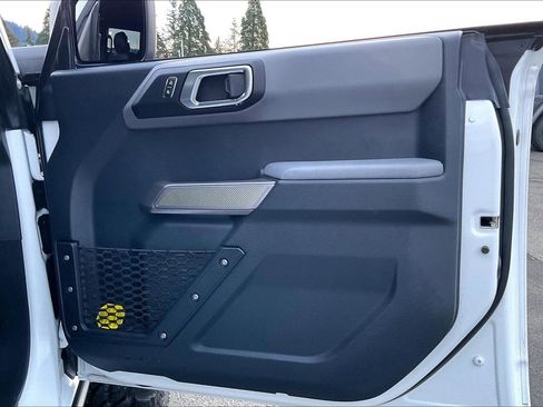 Used 2022 Ford Bronco Black Diamond image 23