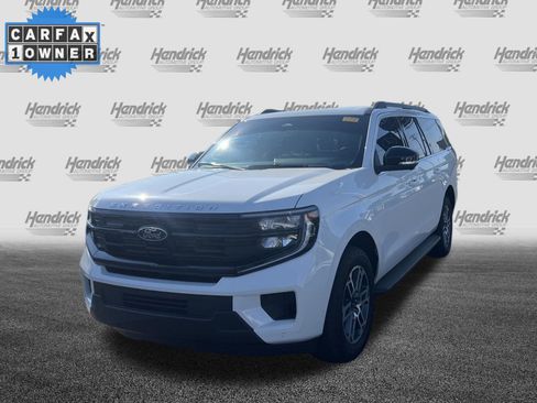 Used 2025 Ford Expedition Max Active AWD/4WD image 5