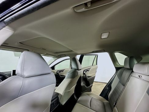 Used 2023 Toyota RAV4 XLE Premium FWD image 13
