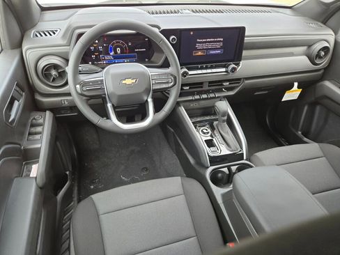 Used 2025 Chevrolet Colorado W/T w/ Advanced Trailering Package image 28