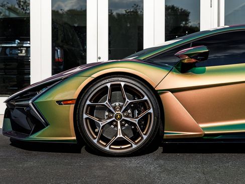 Used 2024 Lamborghini Revuelto AWD/4WD image 7