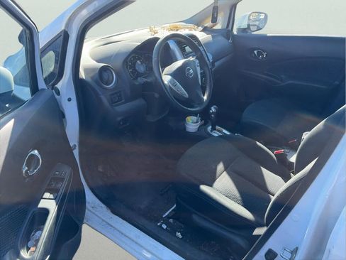 Used 2015 Nissan Versa Note SV FWD image 3