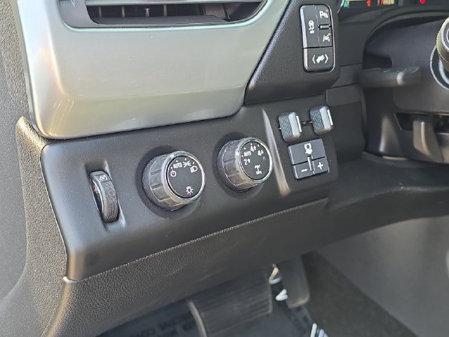 Used 2016 Chevrolet Tahoe LT AWD/4WD image 13