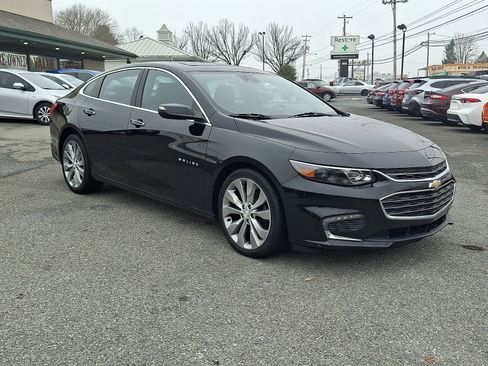 Used 2017 Chevrolet Malibu Premier w/ Premier Sun and Wheel Package image 3