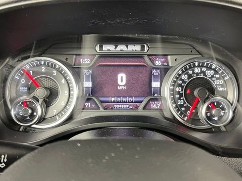 Used 2022 RAM 1500 Big Horn AWD/4WD image 18