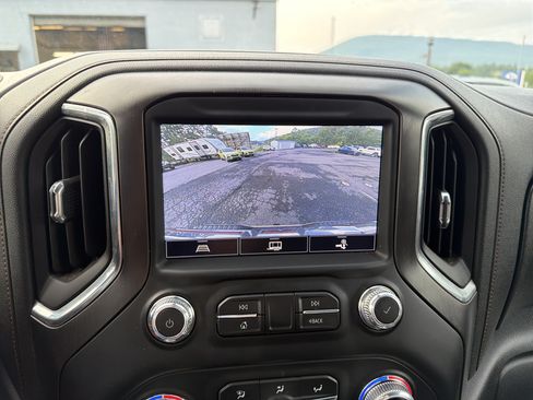 Used 2022 GMC Sierra 2500 AT4 AWD/4WD image 26