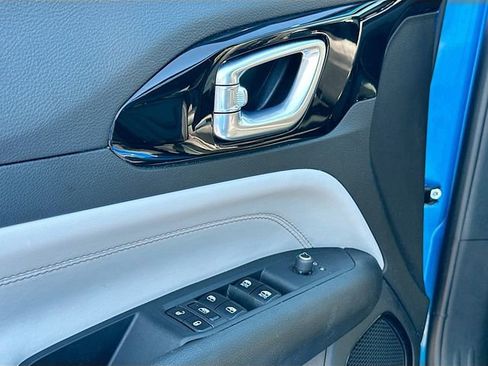 Used 2024 Jeep Compass Limited image 17