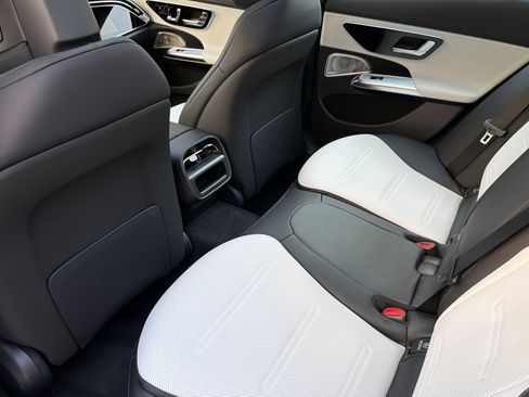 New 2026 Mercedes-Benz E 53 AMG e 4MATIC Sedan image 11