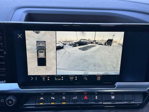 Used 2025 Chevrolet Silverado 1500 LTZ w/ LTZ Premium Package image 30