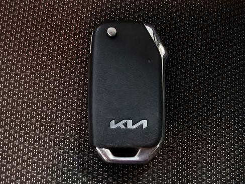 Used 2024 Kia Forte LXS FWD image 32
