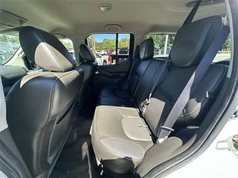 Used 2013 Nissan Xterra PRO-4X w/ Pro-4x Leather Pkg image 17