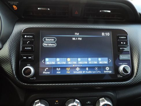 Used 2024 Nissan Kicks SV FWD image 22