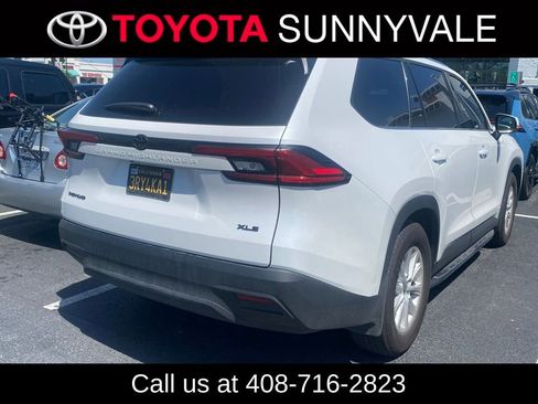 Used 2024 Toyota Grand Highlander AWD Hybrid image 2