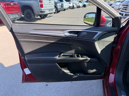 Used 2016 Ford Fusion Titanium FWD image 6