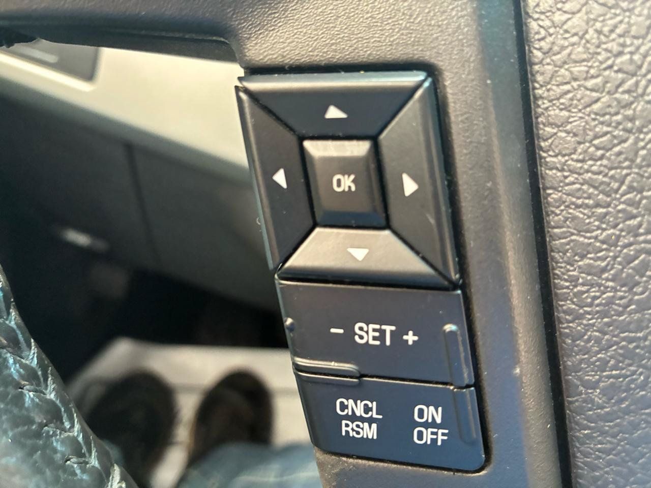 Used 2014 Ford F150 Lariat w/ Lariat Chrome Package AWD/4WD image 18