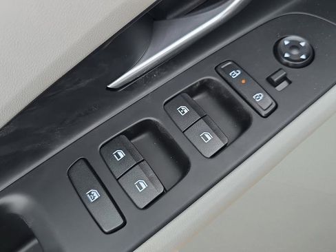 New 2026 Hyundai Elantra Limited FWD image 22