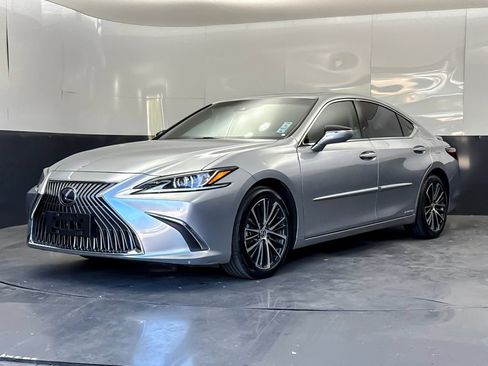 Used 2022 Lexus ES 300h w/ Premium Package FWD image 7