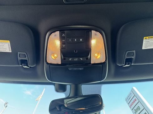 Used 2024 Dodge Durango GT image 30