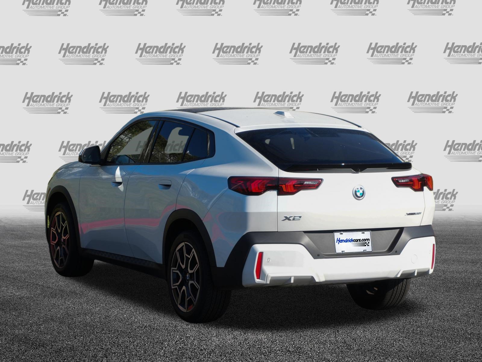 Certified 2025 BMW X2 xDrive28i AWD/4WD image 7