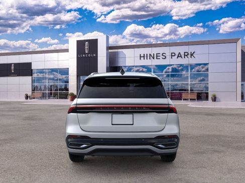 New 2026 Lincoln Nautilus Reserve AWD/4WD image 5