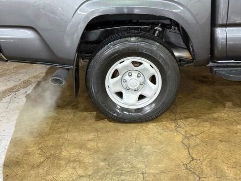 Used 2023 Toyota Tacoma SR AWD/4WD image 5